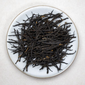 black tea dry leaves